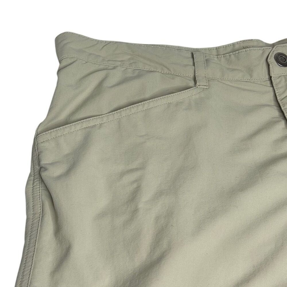 Patagonia khaki lightweight quick dry hiking shorts size 35 - Picture 7 of 12